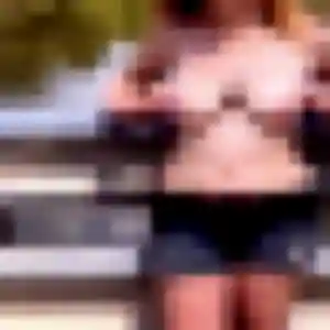 Rejoins Elodie, 20 ans à Aulnoye-Aymeries en privé