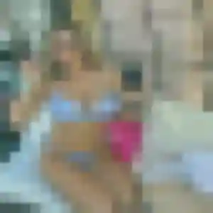 Yvonne, 21 ans, disponible à Auriol pour un plan cul