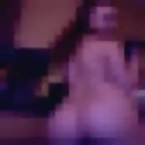 Contacte Henriette, 21 ans à Balaruc-les-Bains gratuitement