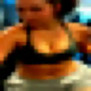 Rejoins Lucienne, 24 ans à Boulogne-Billancourt en t'inscrivant