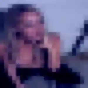 Sabine, 27 ans, en ligne à Caluire-et-Cuire pour une rencontre coquine