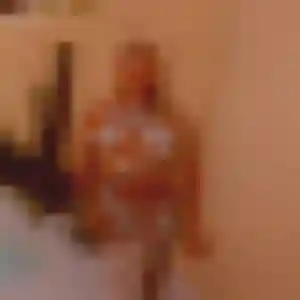 Photo privée de Noura, 30 ans à Châteaubourg - rencontre coquine