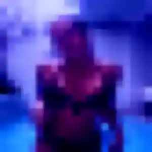 Photo de Natasha à Châtillon-sur-Chalaronne (19 ans) - plan cul gratuit