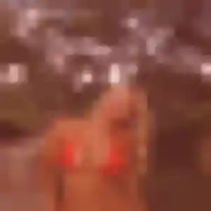 Photo de Emeraude à Cosne-Cours-sur-Loire (32 ans) - plan cul discret
