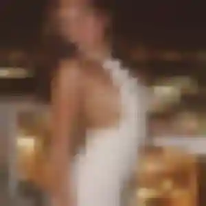 Karine de Cranves-Sales, 21 ans - plan cul discret