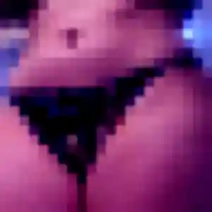 Gladys, 22 ans, en ligne à Fougères pour une rencontre coquine