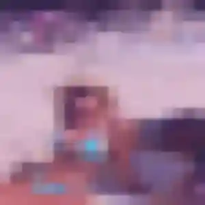 Rejoins Claire, 19 ans à Frouzins en privé