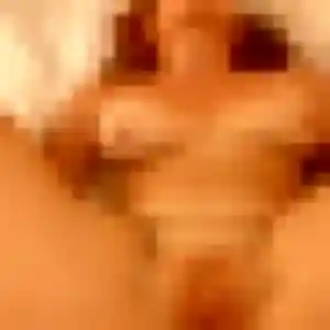 Découvre Deborah, 19 ans à Genay en privé
