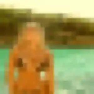 Photo privée de Lucienne, 21 ans à Halluin - rencontre sans lendemain