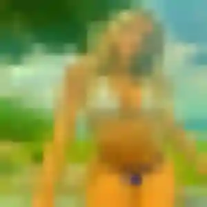 Contacte Faustine, 19 ans à Jarny gratuitement