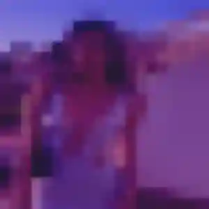 Charmante Marie-Louise, 22 ans à L'Haÿ-les-Roses - voir sa photo