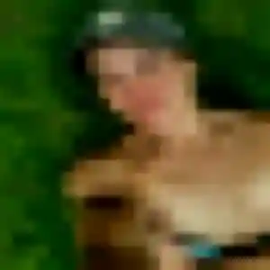Zephyrine, 23 ans, connectée à La Madeleine pour une rencontre coquine