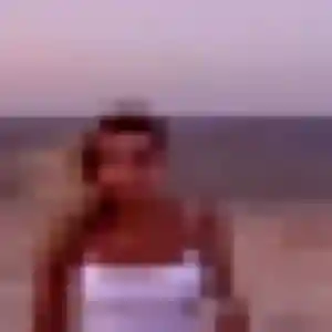 Janine, 25 ans, disponible à Lanester pour une rencontre coquine