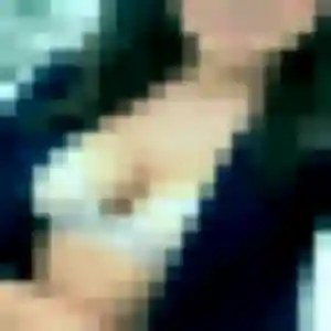 Photo de Mylene à Le Chambon-Feugerolles (20 ans) - plan cul anonyme