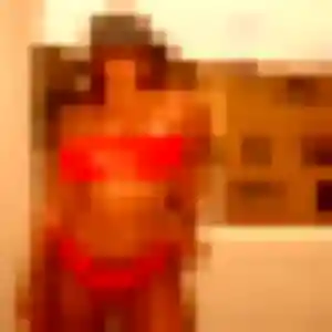 Sexy Oriane, 21 ans à Les Angles - la contacter