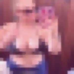Ghislaine, fille de 20 ans cherche plan cul à Loon-Plage