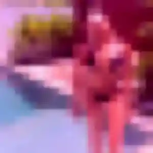 Nadine, 19 ans, connectée à Ludon-Médoc pour une rencontre coquine