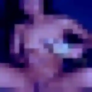 Svetlana, 27 ans, en ligne à Meudon pour un plan cul