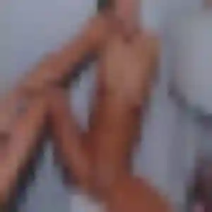 Uranie, 33 ans, en ligne à Olivet pour une rencontre coquine
