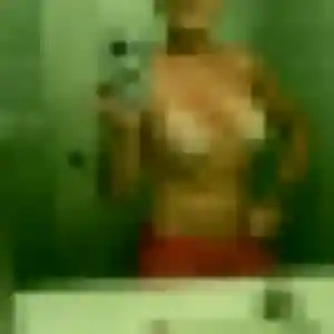Photo sexy de Kawtar, 20 ans à Ollioules - rencontre sans lendemain