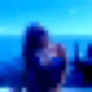 Delphine, fille de 23 ans cherche plan cul à Peyrolles-en-Provence
