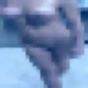Ibtissam de Piolenc, 19 ans - plan cul discret