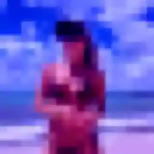 Martine, 23 ans, connectée à Pont-à-Mousson pour une rencontre coquine