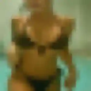 Sexy Hilary, 45 ans à Pont-Audemer - découvrir son profil