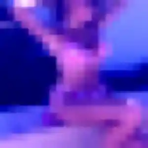 Emmanuelle, 39 ans, en ligne à Pont-Évêque pour une rencontre coquine