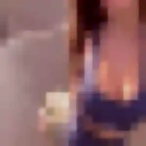 Mia, femme de 25 ans propose plan cul à Port-Saint-Louis-du-Rhône