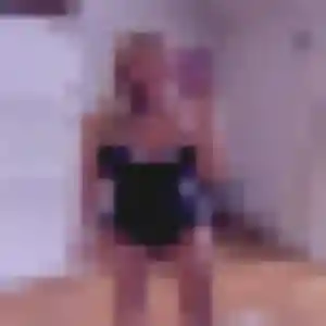 Janine (23 ans) à Riom cherche une rencontre aujourd'hui