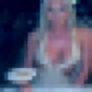Anne-Charlotte, fille de 23 ans propose plan cul à Saint-Chamond