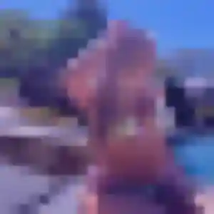 Contacte Iseult, 28 ans à Saint-Cyprien en privé