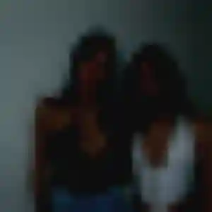 Prisca, 34 ans, dispo pour plan cul à Saint-Étienne-de-Montluc