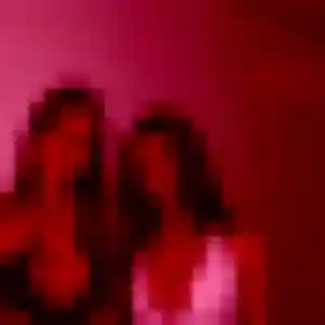 Chiara, 43 ans, en ligne à Saint-Juéry pour un plan cul