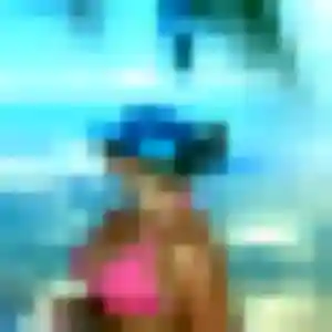 Photo privée de Albane, 20 ans à Saint-Leu-la-Forêt - rencontre coquine