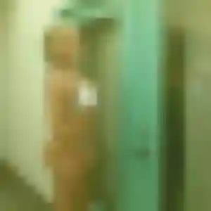 Rejoins Lea, 45 ans à Saint-Mitre-les-Remparts en privé