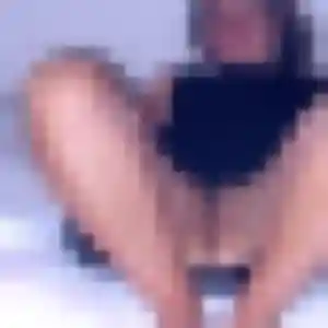 Photo privée de Xena, 24 ans à Saint-Pierre-des-Corps - rencontre coquine