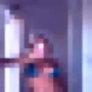 Harmony (26 ans) à Saint-Sébastien-de-Morsent attend une rencontre aujourd'hui