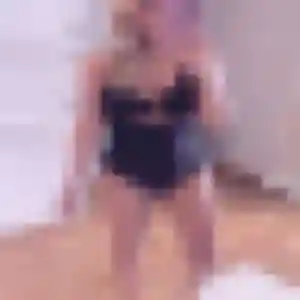 Sabrina, femme de 32 ans propose plan cul à Sarzeau