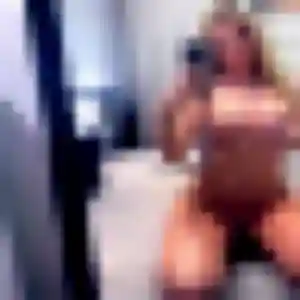 Olympe (44 ans) à Servian propose un plan cul aujourd'hui