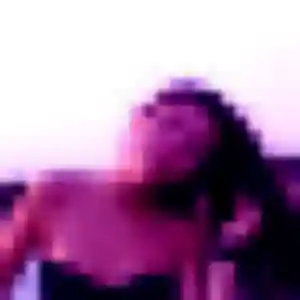 Flore (31 ans) à Soyaux cherche un plan cul aujourd'hui
