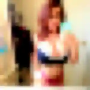 Romane, 22 ans, en ligne à Thyez pour un plan cul