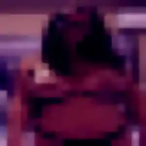 Charmante Imane, 37 ans à Valence - voir sa photo