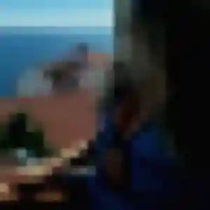 Rejoins Oumaima, 40 ans à Viroflay en t'inscrivant
