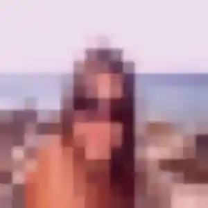 Charlotte, 27 ans, connectée à Voisins-le-Bretonneux pour une rencontre coquine